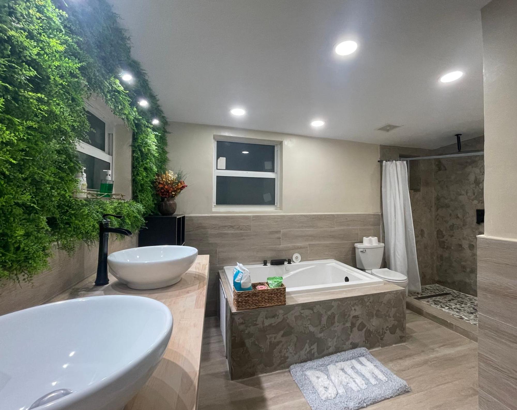 Akeyi Miami305 Private Bedrooms Kültér fotó