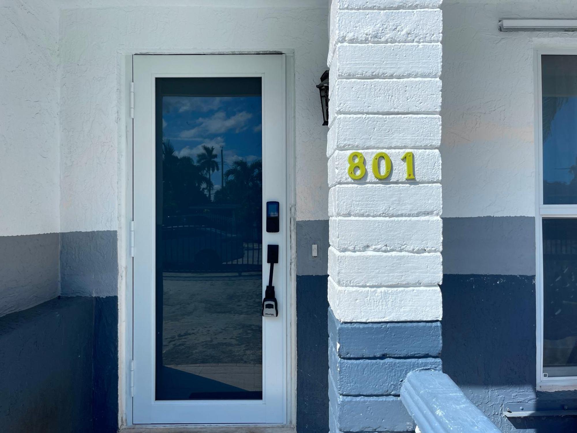 Akeyi Miami305 Private Bedrooms Kültér fotó