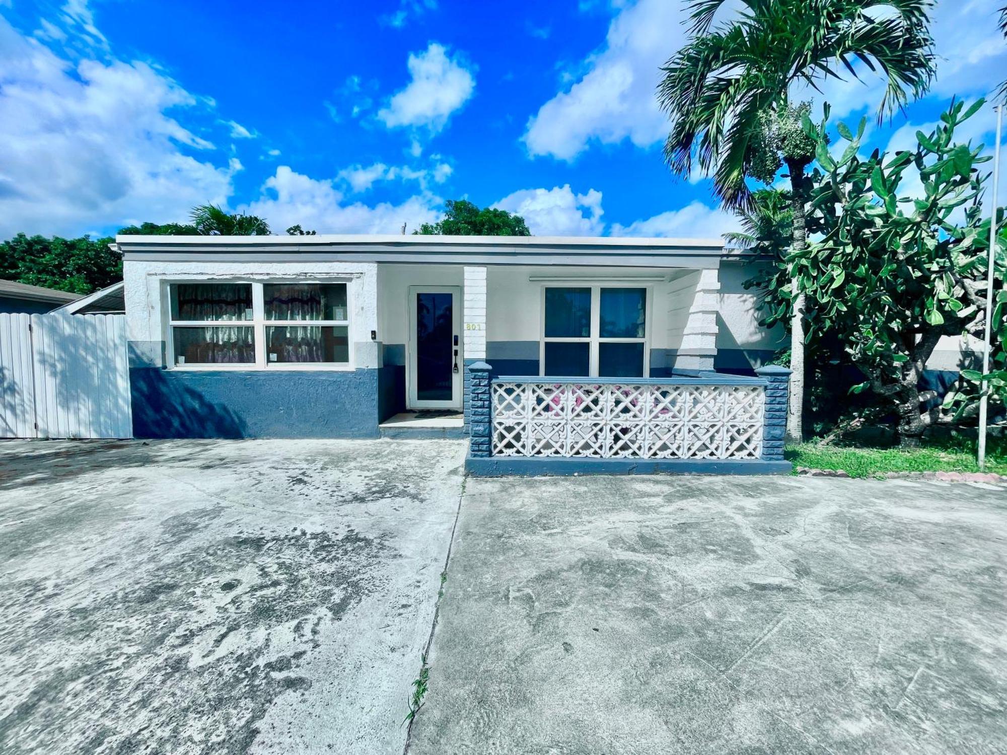 Akeyi Miami305 Private Bedrooms Kültér fotó